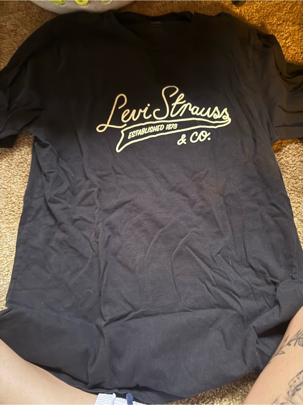 Levi's Black Tee with White Script Logo